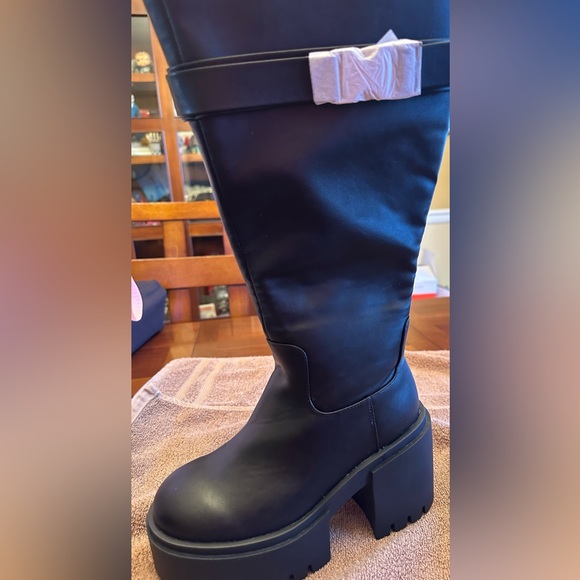 Nwot! ALASKA WIDE FIT BLACK ROUNDED TOE CHUNKY HEEL BOOTS SIZE 5 no box - Picture 10 of 11